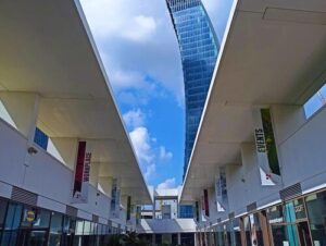 義大利Milan 米蘭 (義語 Milano) 必玩 - CityLife Shopping District 城市生活購物區 = Piazza Tre Torri = Parco Tre Torri 三塔公園 = Parco Citylife = Fontana delle Quattro Stagioni 四季噴泉