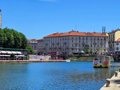 義大利Milan 米蘭 (義語 Milano) 必玩 - Darsena di Milano 米蘭碼頭 = Darsena del Naviglio = Quartiere dei Navigli = vicolo del Lavandai = Arco di Porta Ticinese 提契諾門拱門 = Piazza Ventiquattro Maggio = Ponte Alda Merini 阿爾達梅里尼橋