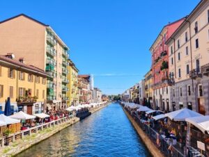 義大利Milan 米蘭 (義語 Milano) 必玩 - Darsena di Milano 米蘭碼頭 = Darsena del Naviglio = Quartiere dei Navigli = vicolo del Lavandai = Arco di Porta Ticinese 提契諾門拱門 = Piazza Ventiquattro Maggio = Ponte Alda Merini 阿爾達梅里尼橋