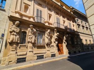 義大利Milan 米蘭 (義語 Milano) 必玩 - Casa degli Omenoni 奧梅諾尼之家 = Palazzo Leoni-Calchi