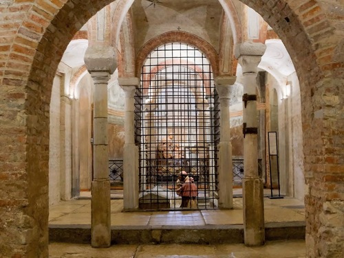 義大利Milan 米蘭 (義語 Milano) 必玩 - Cripta di San Sepolcro 聖塞波爾克羅墓室 = Chiesa di San Sepolcro 聖塞波爾克羅教堂