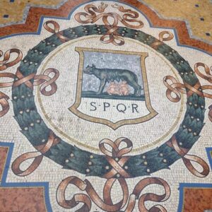 義大利Milan 米蘭 (義語 Milano) 必玩 - Galleria Vittorio Emanuele II 維托里奧·埃馬努埃萊二世長廊 = 艾曼紐二世迴廊 = 埃馬努埃萊二世拱廊街 = La Rinascente = Rinascente Milano 文藝復興百貨 = La Rinascente S.p.A.