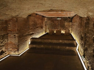 義大利拿坡里 = 那不勒斯 Naples (Napoli)必玩 -Napoli Sotterranea Percorso Ufficiale e Autorizzato 拿坡里地下城 = 那不勒斯地下城