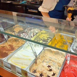 義大利Milan 米蘭 (義語 Milano) 必吃 - Venchi Cioccolato e Gelato (多間分店)