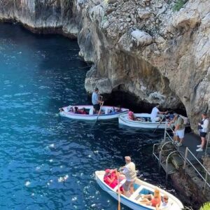 義大利卡布里島 ISOLA DI CAPRI 必玩 - Grotta Azzurra 藍洞