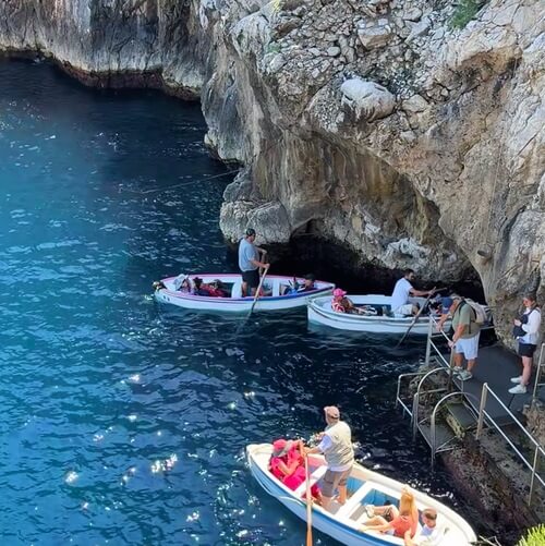 義大利卡布里島 ISOLA DI CAPRI 必玩 - Grotta Azzurra 藍洞