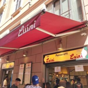 義大利Milan 米蘭 (義語 Milano) 必吃 - Panzerotti Luini (知名糕點店、必吃盧伊尼烤麵包)