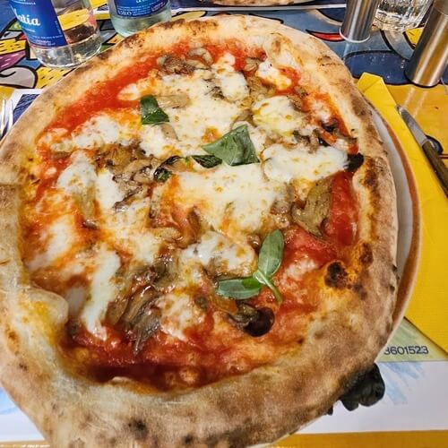 義大利Milan 米蘭 (義語 Milano) 必吃 - Piccola Ischia Pizzeria