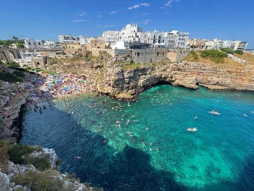 義大利波利尼亞諾·阿·馬雷 Polignano a Mare (巴里方言 Peghegnéne a Mare)必玩