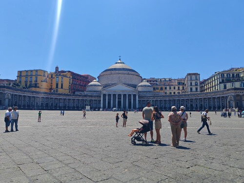 義大利拿坡里 = 那不勒斯 Naples (Napoli)必玩 -Piazza del Plebiscito 平民表決廣場