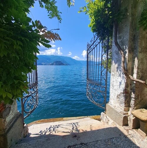義大利科莫湖必玩 Lago di Como - Varenna 瓦倫納 = 瓦倫娜 - Villa Cipressi 奇普雷西別墅 = Hotel Villa Cipressi 卡薩富思特飯店