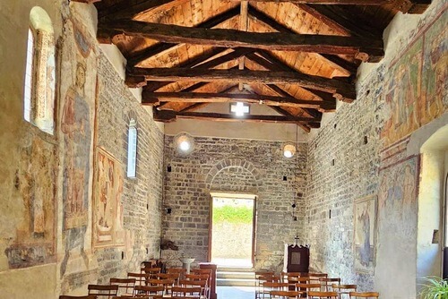 義大利科莫湖必玩 Lago di Como - Tremezzina 特雷梅齊納 - Chiesa dei Santi Giacomo e Filippo 聖雅各伯與聖腓力教堂 = Chiesa di San Giacomo - Ossuccio