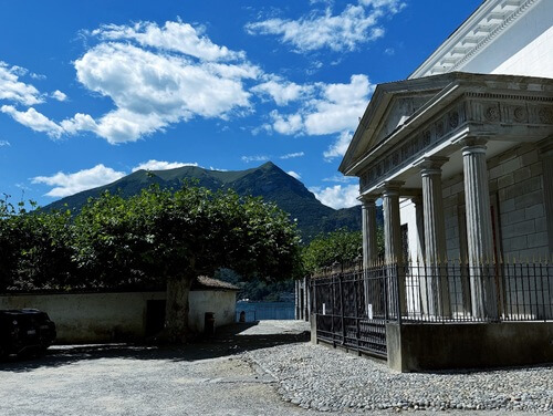 義大利科莫湖必玩 Lago di Como - Bellagio 貝拉焦 = 貝拉吉歐 - Villa Melzi 梅爾齊別墅 = Villa Melzi d'Eril 梅爾齊德埃里爾別墅 - Cappella Gentilizia Melzi d'Eril 梅爾齊德里爾家族禮拜堂 = Cappella di Villa Melzi - Chiosco Moresco 摩爾涼亭 = Moorish Pavilion = Tempietto Moresco