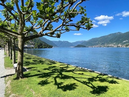 義大利科莫湖必玩 Lago di Como - Bellagio 貝拉焦 = 貝拉吉歐 - Villa Melzi 梅爾齊別墅 = Villa Melzi d'Eril 梅爾齊德埃里爾別墅 - Cappella Gentilizia Melzi d'Eril 梅爾齊德里爾家族禮拜堂 = Cappella di Villa Melzi - Chiosco Moresco 摩爾涼亭 = Moorish Pavilion = Tempietto Moresco