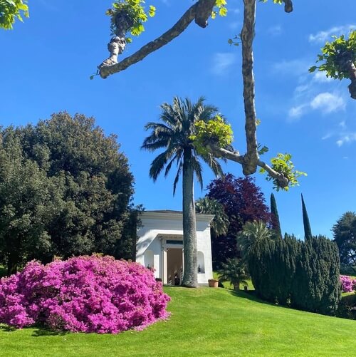 義大利科莫湖必玩 Lago di Como - Bellagio 貝拉焦 = 貝拉吉歐 - Villa Melzi 梅爾齊別墅 = Villa Melzi d'Eril 梅爾齊德埃里爾別墅 - Cappella Gentilizia Melzi d'Eril 梅爾齊德里爾家族禮拜堂 = Cappella di Villa Melzi - Chiosco Moresco 摩爾涼亭 = Moorish Pavilion = Tempietto Moresco