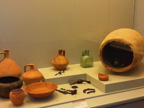 義大利科莫湖必玩 Lago di Como - Lecco 萊科 - Palazzo Belgiojoso - Polo Museale 貝爾焦霍索宮 = Palazz di Pagur = Palazzo della Dogana - Museo Archeologico di Lecco 萊科考古博物館 - Planetario di Lecco 萊科天文館