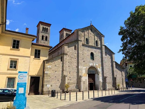 義大利科莫湖必玩 Lago di Como - Como 科莫 - Basilica di Sant'Abbondio 聖亞本田聖殿 = 聖阿邦迪奧大教堂