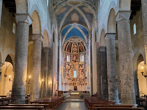 義大利科莫湖必玩 Lago di Como - Como 科莫 - Basilica di Sant'Abbondio 聖亞本田聖殿 = 聖阿邦迪奧大教堂