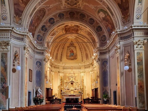 義大利科莫湖必玩 Lago di Como - Bellagio 貝拉焦 = 貝拉吉歐 - Chiesa Arcipretale di San Giovanni Battista 聖喬凡尼巴蒂斯塔新主教教堂 = 歐聖若望洗者主大堂 = Chiesa di San Giovanni