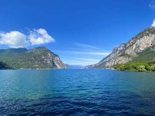 義大利科莫湖必玩 Lago di Como - Lecco 萊科 - Punta Maddalena 瑪達蓮娜岬角 = Lungolago di Lecco 萊科湖畔步道 = Lungolario Isonzo - Monumento ai Caduti 陣亡將士紀念碑 = Monumento ai Caduti della Grande Guerra - Statua di San Nicolò 聖尼各老金色雕像
