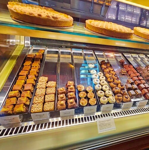 義大利科莫湖必玩 Lago di Como - Bellano 貝拉諾 - Pasticceria Lorla - Café Haus