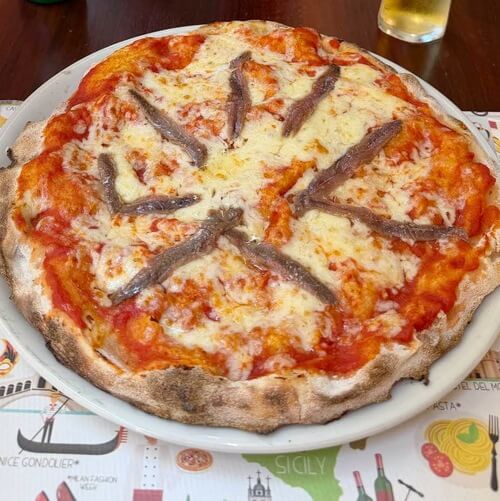 義大利科莫湖必玩 Lago di Como - Bellagio 貝拉焦 = 貝拉吉歐 - Vecchio Borgo - Risto Pizza